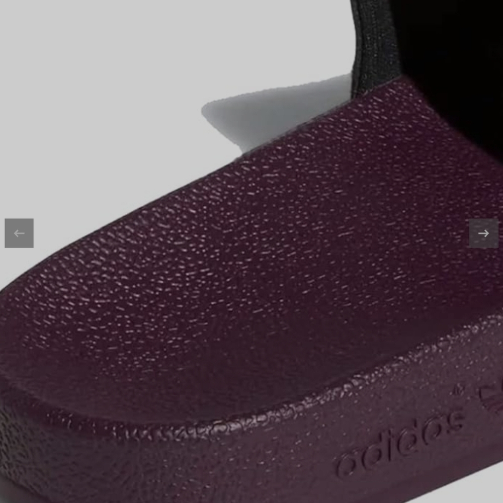 New Wmns Adilette Slide 'Victory Crimson Size 9 - Picture 13 of 15